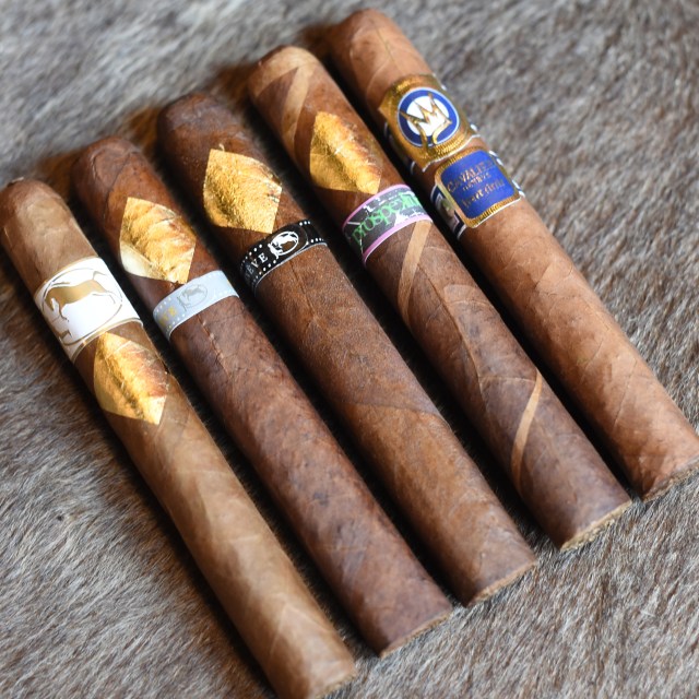 Cavalier Geneve Toro Sampler